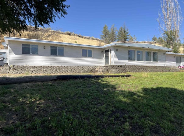 211 Kahlotus Lake Road, Kahlotus, WA 99335