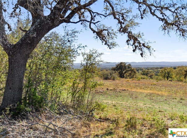 716 Summit Ridge Trail, Johnson City, TX 78636