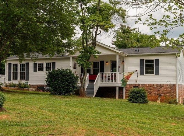1030 Cliff View Drive, King, NC 27021