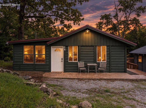 24 Bass Avenue, Kimberling City, MO 65686