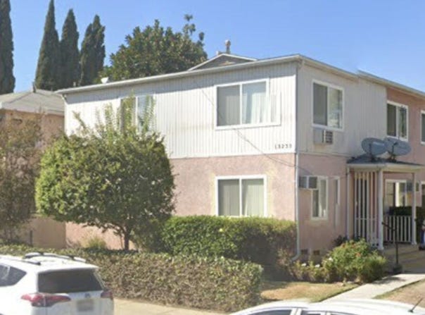13227 Oxnard St, Van Nuys, CA 91401