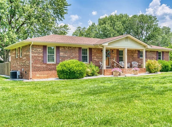 100 Crescent Drive, Russellville, KY 42276