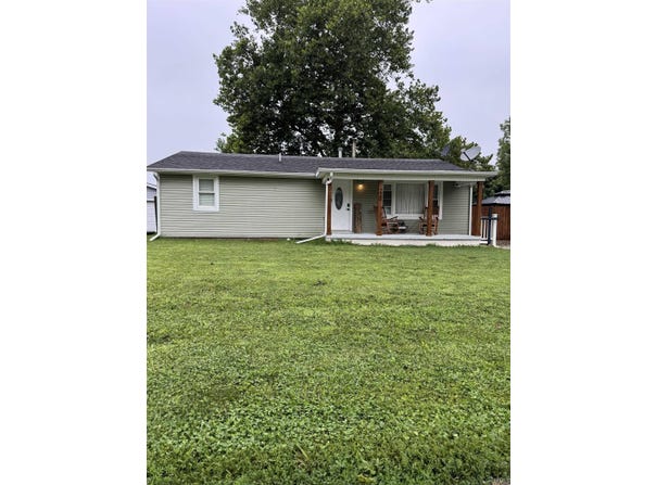 220 N Angling Road, Farmland, IN 47340