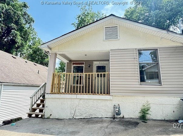 417 Spencer Street, South Charleston, WV 25303