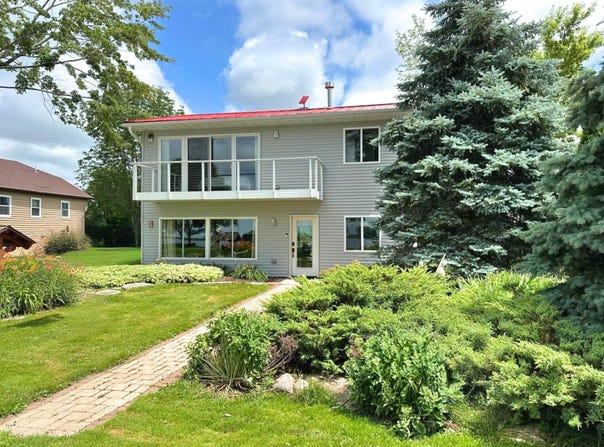 7776 CUTOFF Lane, LARSEN, WI 54947