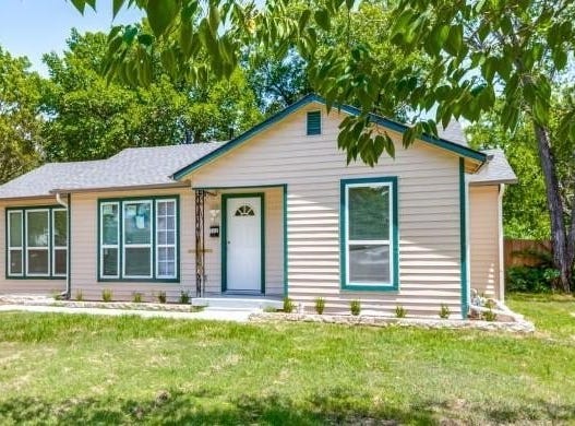 1112 Ann Street, Bedford, TX 76022