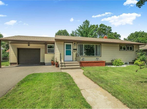 129 20th Avenue S, Saint Cloud, MN 56301
