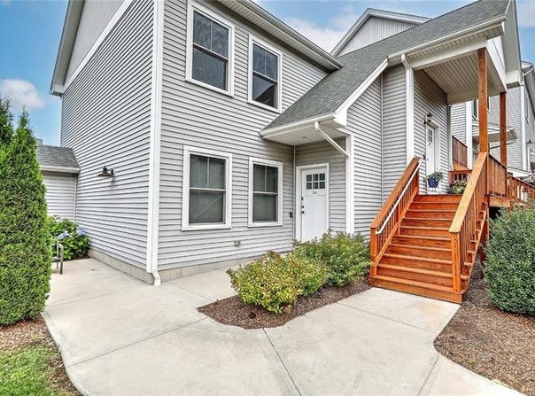 8 Jupiter Lane, Richmond, RI 02898