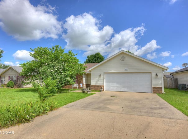 1816 Verdant Avenue, Neosho, MO 64850