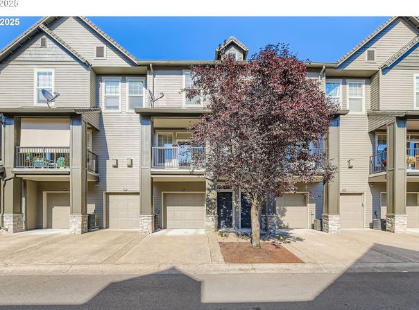 2240 SNOWBERRY RIDGE CT, West Linn, OR 97068
