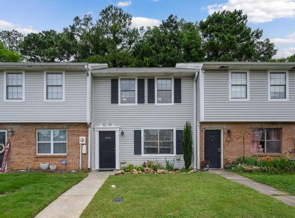 1529 APPLEGATE LANE, ALABASTER, AL 35007