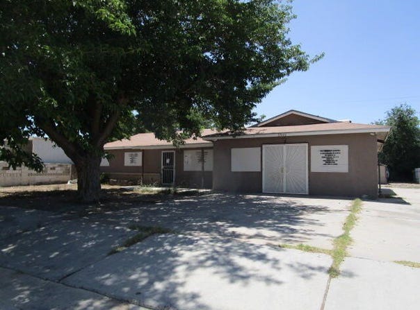3940 CAMINO DEL VALLE SW, Albuquerque, NM 87105