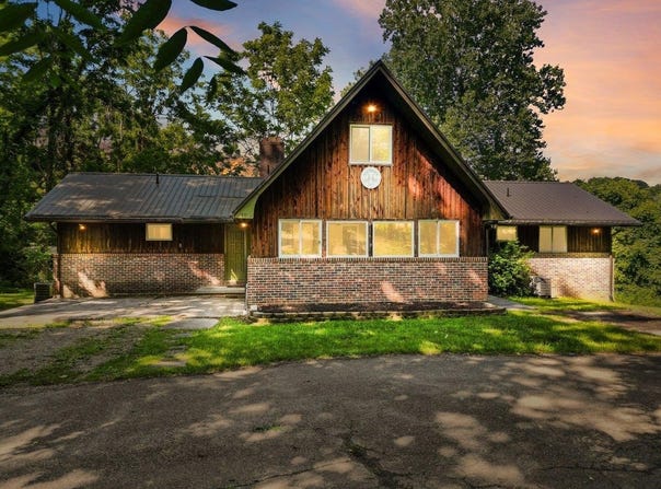 10 Wilderness Road, Radford, VA 24141