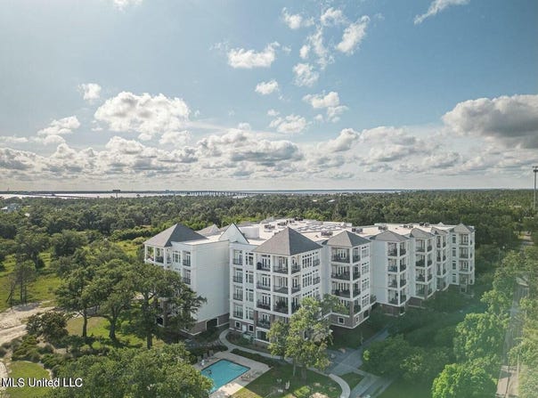 1100 W Beach Boulevard, Pass Christian, MS 39571