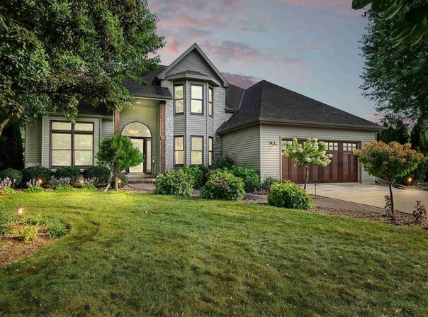 20 GLENWOOD Court, FOND DU LAC, WI 54935