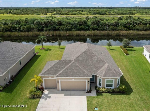 8342 LAGUNA CIRCLE, MICCO, FL 32976