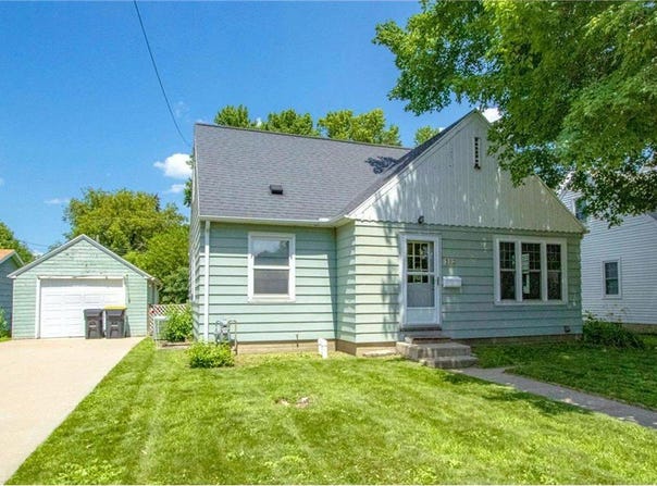 624 Garfield Avenue, North Mankato, MN 56003
