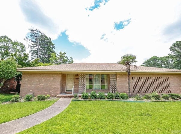 1706 W Block St, El Dorado, AR 71730