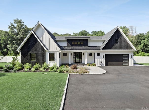 53 Stony Hollow Road, Centerport, NY 11721