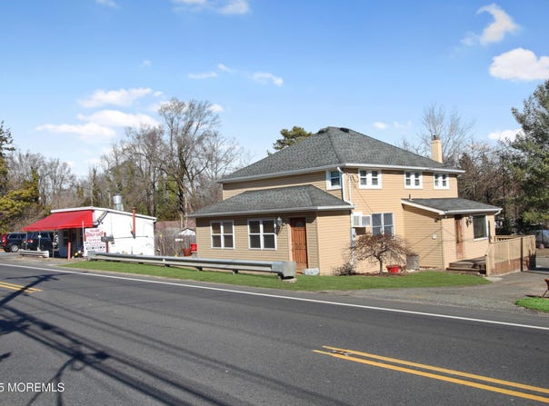 45 Cassville Road, Jackson, NJ 08527