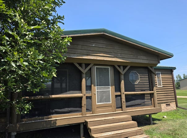 126 Francis Rd, De Smet, SD 57231
