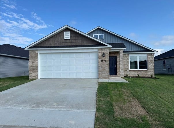 2574  E Meramec  ST, Fayetteville, AR 72701