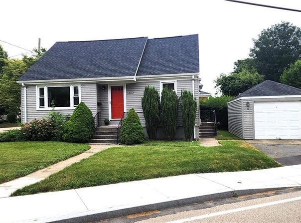 19 Hillside Avenue, Newport, RI 02840