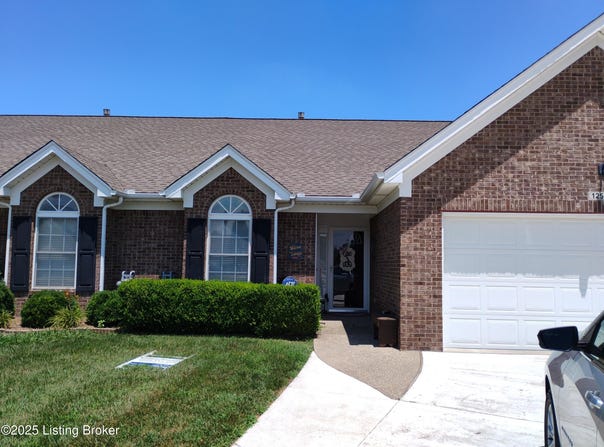 12538 Springfalls Ct, Shepherdsville, KY 40229
