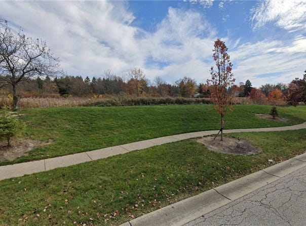 Center Road, Brunswick, OH 44212