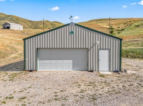 24 Family Pl, Horseshoe Bend, ID 83629-8098
