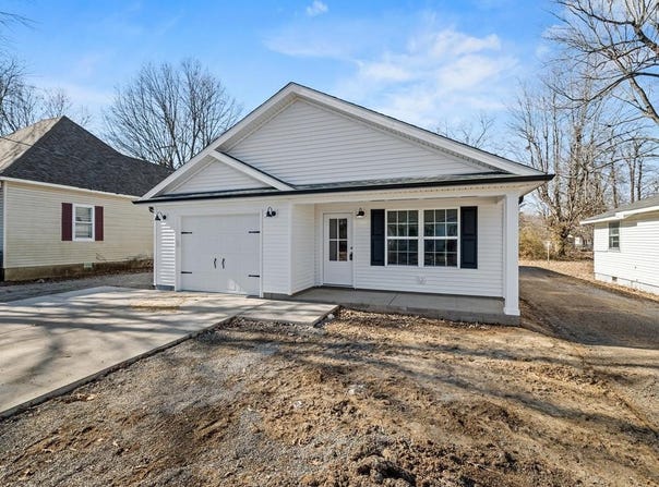 423 S Madison, Madisonville, KY 42431