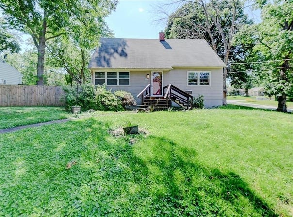 1700 S Pearl Street, Independence, MO 64055