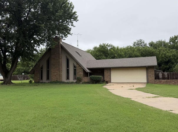 713 Bryan Dr, Enid, OK 73703