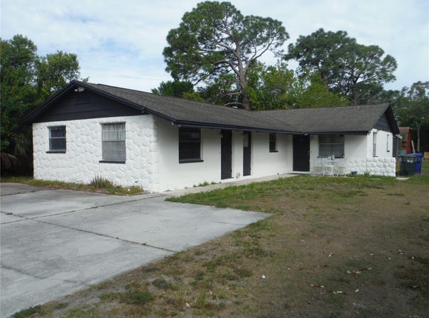 118 LAKE Avenue SE, LARGO, FL 33771