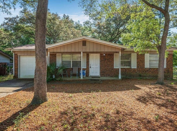 50 Berwick Circle, Shalimar, FL 32579