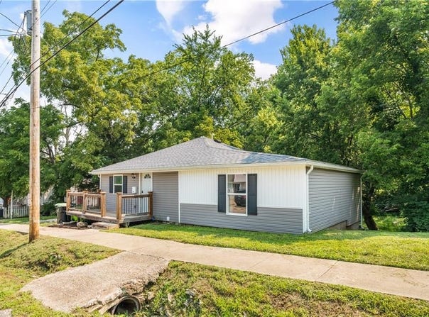 603 N Lexington Street, Harrisonville, MO 64701