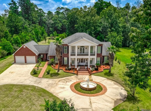 32416 Briarwood Rd, Walker, LA 70785