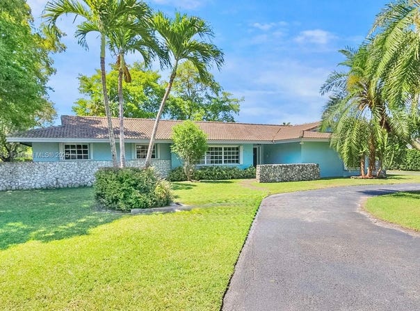 7700 SW 168th Ter, Palmetto Bay, FL 33157