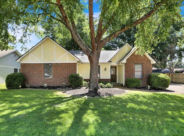 3104 INGLESIDE Dr, Bartlett, TN 38134