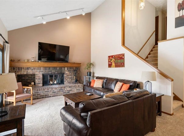 4680 CAMELOT 23, HARBOR SPRINGS, MI 49740
