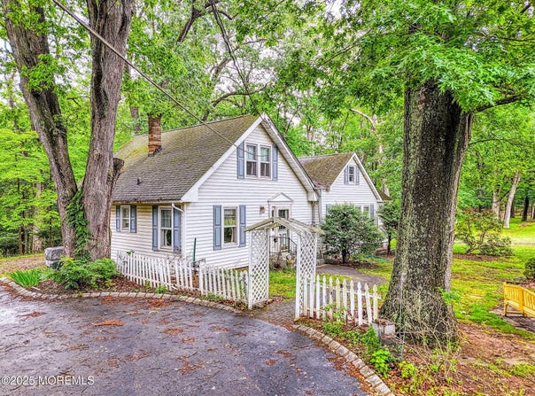 94 Topanemus Lane, Freehold, NJ 07728