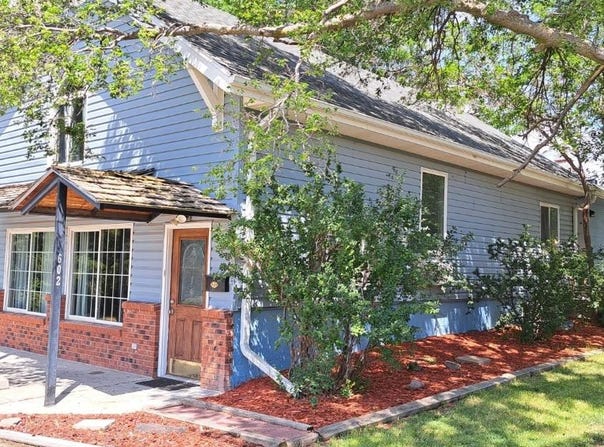602 & 604  E 5th Street, Chadron, NE 69337