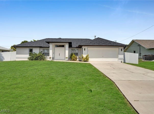 637 SW 9th Avenue, Cape Coral, FL 33991
