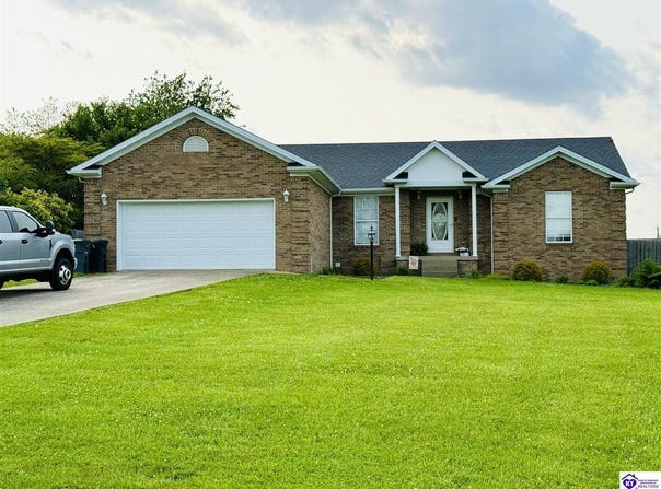 105 Johnathon Ct, Hodgenville, KY 42748