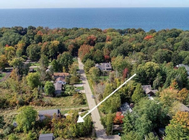 6912 3rd Street, Douglas, MI 49406