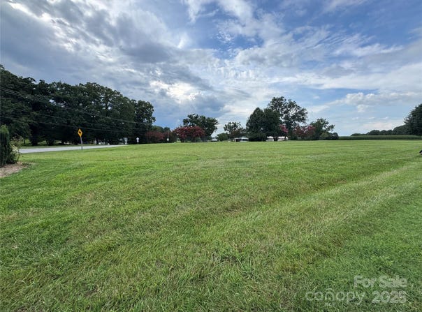 3392 Dreamy Lane unit: 1, Claremont, NC 28610