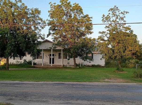 301 Withers Road, Mineral Wells, TX 76067