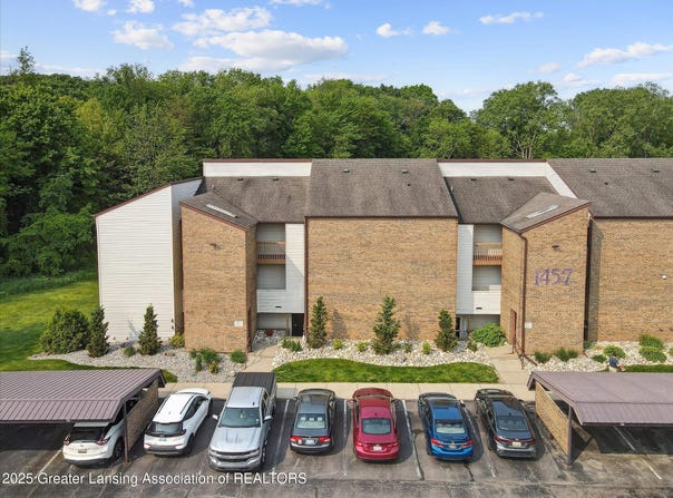 1457 E Pond Drive, Okemos, MI 48864