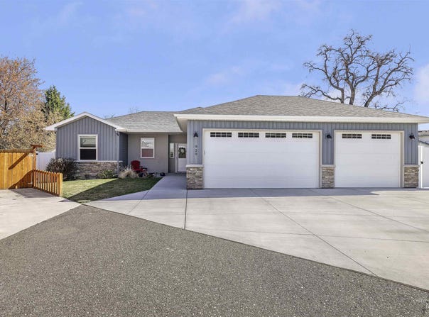 929 Applewood Dr, Buhl, ID 83316