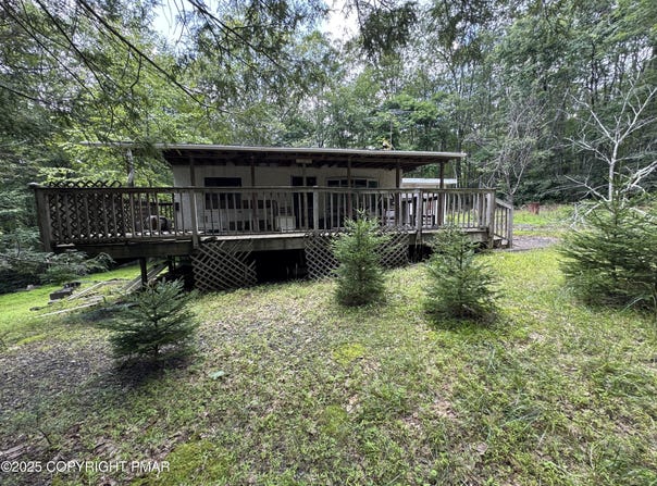 207 N Eastbrook Road, Effort, PA 18330
